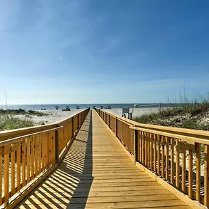 Oceanfront With View, Pool And Tennis! Apartment